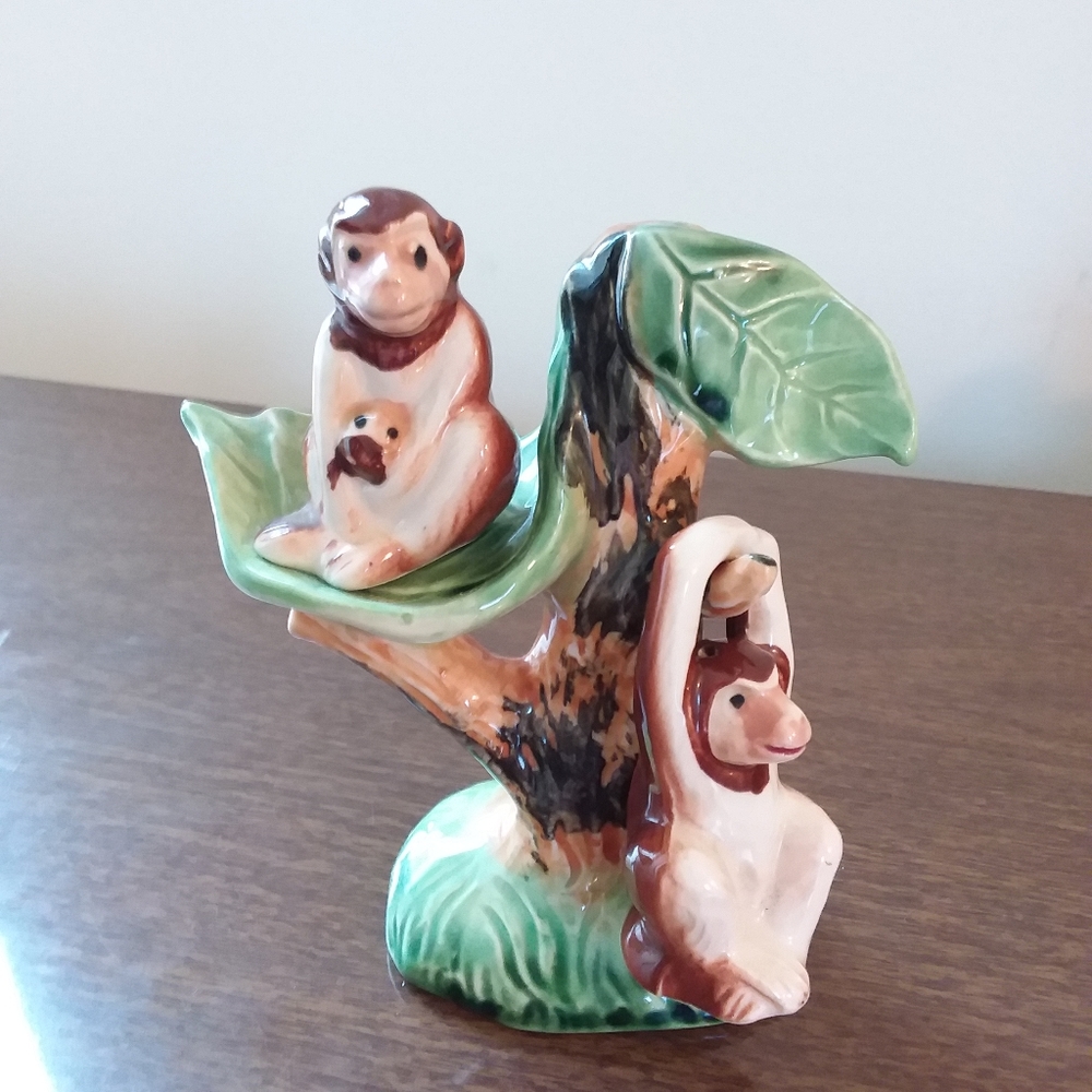 Orimco Monkeys salt and pepper with Tree